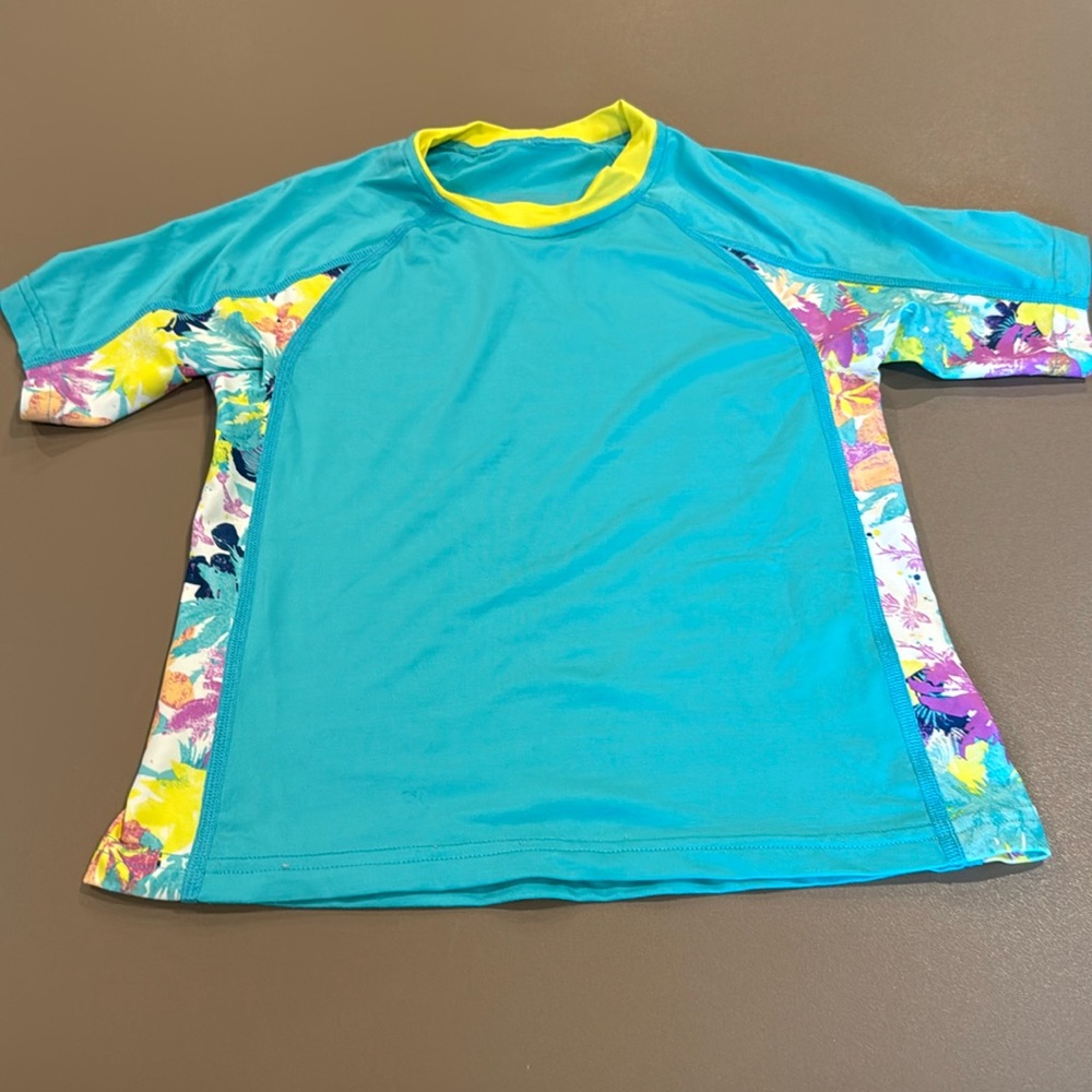 Patagonia Rashguard Size 7-8